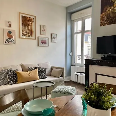 아파트 Charmant Appartement, Tout Equipe 낭시